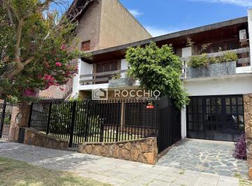 Casa · 162m² · 4 Ambientes · 3 Cocheras · Casa en Venta 4 Ambientes Villa Ballester