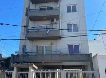 Departamento de 2 ambientes, Merlo · Hermoso Dpto 2 Amb con Cochera Merlo Centro, Recién Pintado Integralmente