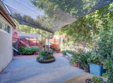 PH · 94m² · 4 Ambientes · PH 4 Amb con Patio, Terraza y Quincho en Mataderos!