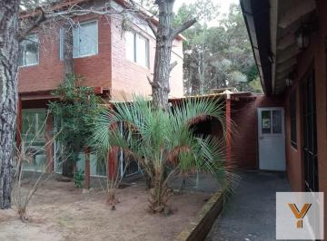 Casa · 120m² · 4 Ambientes · Casa en Venta - 2 Dorm. 2 Baños - 120 m² - Nueva Atlantis