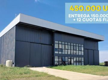 Bodega-Galpón de 8 ambientes, Unquillo · Galpon en Venta - 1615 m² Terreno, 850 m² Construidos