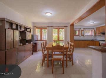 Casa · 287m² · 6 Ambientes · 1 Cochera · Casa en Venta de 3 Dorm. con Cochera Cubierta - Parque Atlántica