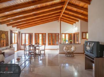 Casa · 287m² · 6 Ambientes · 1 Cochera · Casa en Venta de 3 Dorm. con Cochera Cubierta - Parque Atlántica