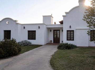 Casa de 4 ambientes, Córdoba · Venta Casa Country Viejo Algarrobo - 3 Dorm.