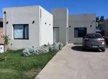 Casa · 74m² · 2 Ambientes · 2 Cocheras · Casa en Nuevo Loreto con Mucha Luminosidad