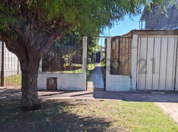 Casa · 90m² · 4 Ambientes · 1 Cochera · Casa en Venta 4 Ambientes.