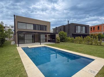 Casa · 197m² · 5 Ambientes · 2 Cocheras · Casa en Venta en Castaños Nordelta con Jardin y Pileta