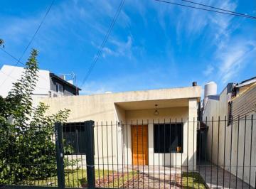 Casa de 2 ambientes, San Isidro · Reservada - Venta Casa en Una Planta en Lote Propio C/ Jardín y Pileta - Apto Crédito