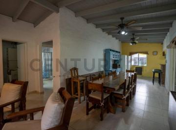 Casa · 100m² · 2 Dormitorios · Casa en Venta Villa Elisa 2 Dorm.. gran Parque y Pileta.