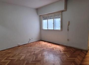 Departamento · 36m² · 2 Ambientes · Once. 2 Ambientes. Muyy Buena Ubicacion Av Corrientes, a m Av Puyerredon. Interno, Luminoso.