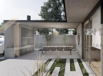 Casa · 200m² · 4 Ambientes · Casa Chalet en Alquiler en El Cantón Golf, El Cantón, Escobar