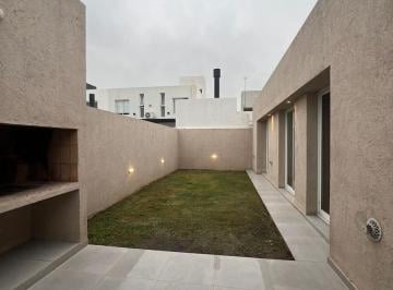 Casa · 120m² · 6 Ambientes · 2 Cocheras · Casa en San Ignacio Village