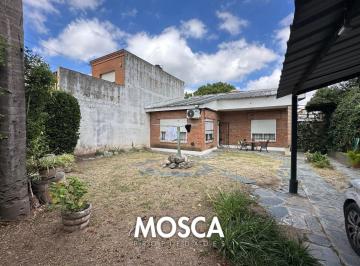 Casa · 45m² · 3 Ambientes · 2 Cocheras · Casa en Venta Moreno Centro Norte