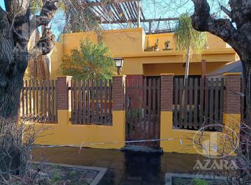 Casa · 120m² · 4 Ambientes · 1 Cochera · Casa 4 Amb con Dependencia Completa en Venta
