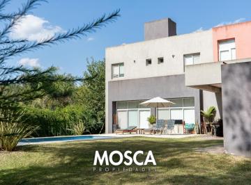 Casa · 200m² · 5 Ambientes · 2 Cocheras · Casa en Venta Barrio Privado La Cesarina Zona Oeste