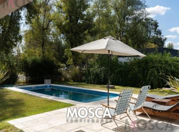 Casa · 200m² · 5 Ambientes · 2 Cocheras · Casa en Venta Barrio Privado La Cesarina Zona Oeste