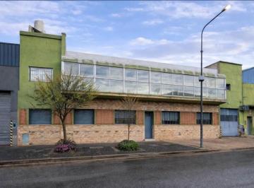 Bodega-Galpón · 600m² · Galpon Industrial en Venta en Munro