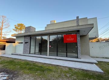 Local comercial · 41m² · 1 Ambiente · 6 Cocheras · Local en City Bell Sobre Camino Gral. Belgrano