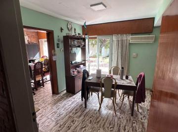 Casa de 7 ambientes, Villa del Rosario · Excepcional Casa en Venta. Pleno Centro en Villa del Rosario.