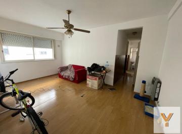Departamento · 55m² · 3 Ambientes · Departamento en Venta - 2 Dorm. 1 Baño - 55 m² - Lomas de Zamora