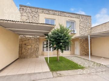 Departamento · 70m² · 4 Ambientes · 1 Cochera · Excelente Dúplex a La Venta en El Centro de Canning
