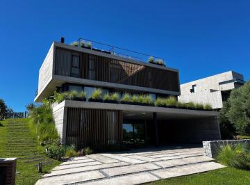 Casa · 450m² · 7 Ambientes · Casa en Venta - 5 Dorm. 5 Baños - Pinamar