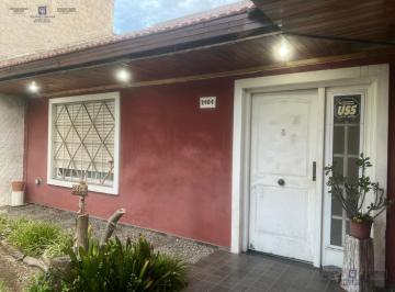 Casa · 100m² · 3 Ambientes · 1 Cochera · Casa en Ezpeleta Oeste
