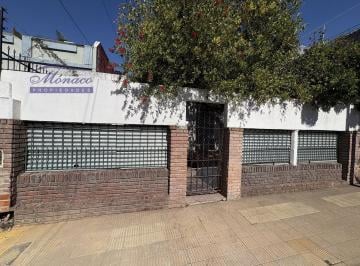 Terreno · 97m² · Lote 8.50 X 17 con 2 Viviendas.