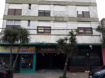 Departamento de 2 ambientes, Santa Teresita · Departamento Sobre Peatonal