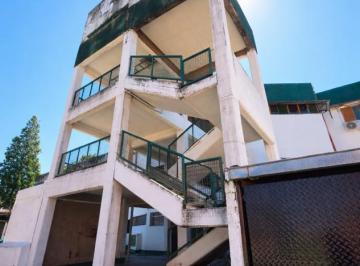 Departamento · 89m² · 5 Ambientes · 1 Cochera · Apto Credito! Barrio Municipal Alt Av Independencia 4100 Depto. 3d C/ Balcon y Cochera