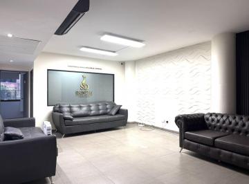 Oficina comercial , Retiro · Oficina Muy Luminosa y Funcional con Vista a Plaza Roma!