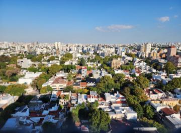 Departamento · 90m² · 5 Ambientes · Excelente Departamento de 5 Ambientes Al Frente en Piso Alto!