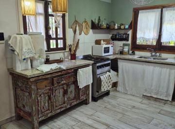Casa de 4 ambientes, La Plata · Se Vende Casa 2 Dorm. C/cochera, Jardin y Parrilla Ubicada en Calle 24 Esquina 471 City Bell