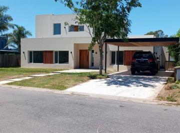 Casa · 225m² · 6 Ambientes · 2 Cocheras · Venta - Casa 6 Ambientes - Barrio San Matías Área 3