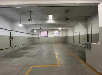 Depósito · 335m² · Excelente Establecimiento de 335 m² Cubiertos, Villa Lynch