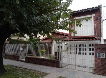 Casa · 140m² · 4 Ambientes · Casa en Ituzaingo Norte.