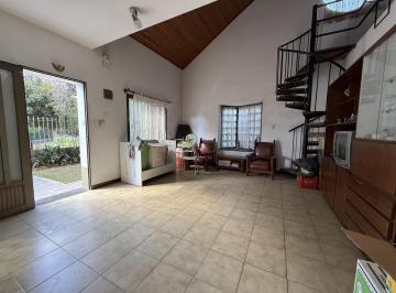 Casa · 193m² · 4 Ambientes · Casa en Fisherton de 2 Dorm. en Venta
