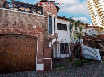 Casa · 230m² · 4 Ambientes · 2 Cocheras · Chalet 4 Ambientes Venta Ramos Mejia