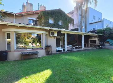 Casa · 300m² · 5 Ambientes · 2 Cocheras · Impecable Casa en Venta, Refaccionada en San Isidro Zona Casco Histórico