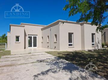 Casa · 150m² · 4 Ambientes · 2 Cocheras · Casa - Barrio Cerrado Norte - El Cantón