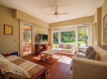 Casa · 304m² · 6 Ambientes · Casa en Alquiler en Country Club Los Cerrillos - 6 Ambientes