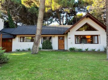 Casa · 709m² · 4 Ambientes · 1 Cochera · Casa en Pinamar Norte