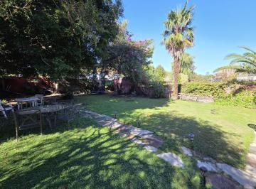 Terreno · 246m² · 6 Ambientes · 1 Cochera · Muy Buen Terreno en Olivos