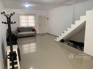 Casa · 100m² · 3 Ambientes · 1 Cochera · Impecable Dúplex 3 Amb. con Jardín y Cochera