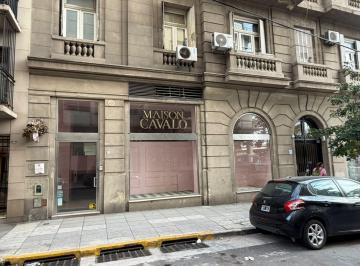 Local comercial · 140m² · 3 Ambientes · Local en Alquiler en Recoleta