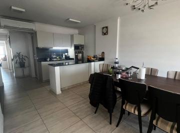 Departamento · 70m² · 3 Ambientes · 1 Cochera · Departamento de 3 Ambi con 2 Baños. y Cochera