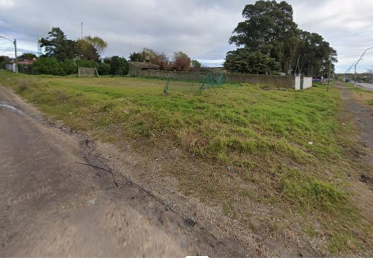 Lote en esquina 643m² en Barrio Santa Celina con financiación posible