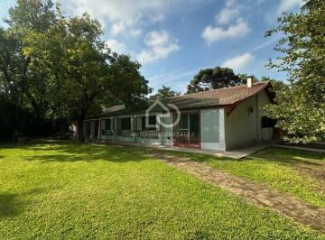 Casa · 230m² · 6 Ambientes · 3 Cocheras · Casa 6 Ambientes en Planta Baja - Parque Leloir | Totalmente Reciclada