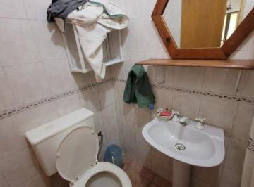 Casa · 180m² · 4 Ambientes · 1 Cochera · Casa en Venta - 3 Dorm. 2 Baños - Cochera - 270 m² - Alejandro Korn