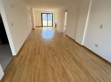 Departamento · 80m² · 4 Ambientes · 1 Cochera · Alquilo Departamento de 2 Dorm. en Parana 656 a m del Parque Sarmiento en Nueva Cordoba